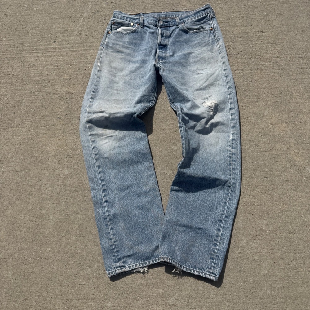 Vintage Levis 501 Mens Light Wash Distressed Straight Leg Jeans 36x36 Blue Denim